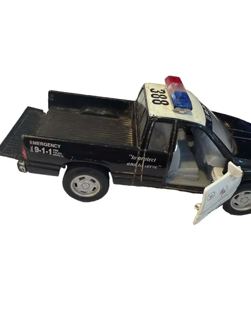 Kinsmart 2014 Dodge Ram 1500 Police Pickup Truck 5x2x1.5”